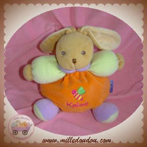 Doudou peluche lapin boule, jaune bleu rouge, bandana rouge, Kaloo - sos  doudou perdu, www.doudoupeluche.fr