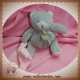 DOUDOU ET COMPAGNIE OURS GRIS MOUCHOIR ROSE SOS