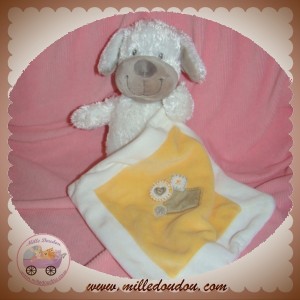 NICOTOY DOUDOU CHIEN BLANC MOUCHOIR JAUNE SOS