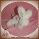 DOUDOU ET COMPAGNIE LAPIN BONBON ALLONGE BLANC TAUPE HOCHET SOS