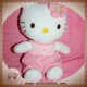 SANRIO DOUDOU CHAT HELLO KITTY SALOPETTE ROSE FLEUR SOS