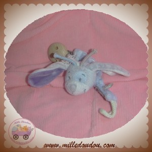 NOUKIE'S SOS DOUDOU CHIEN BLEU ARTHUR ET MERLIN ATTACHE TETINE