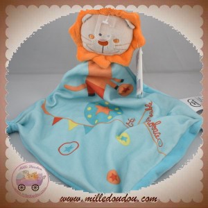 MOTS D'ENFANTS SOS DOUDOU LION PLAT BLEU ORANGE ACROBATE