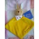 NOUKIE'S 		 	 DOUDOU PELUCHE LAPIN LOSANGE PLAT JAUNE NEUF