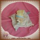 SOS DOUDOU ET COMPAGNIE OURS BEIGE PLAT BLANC BLEU COL JAUNE